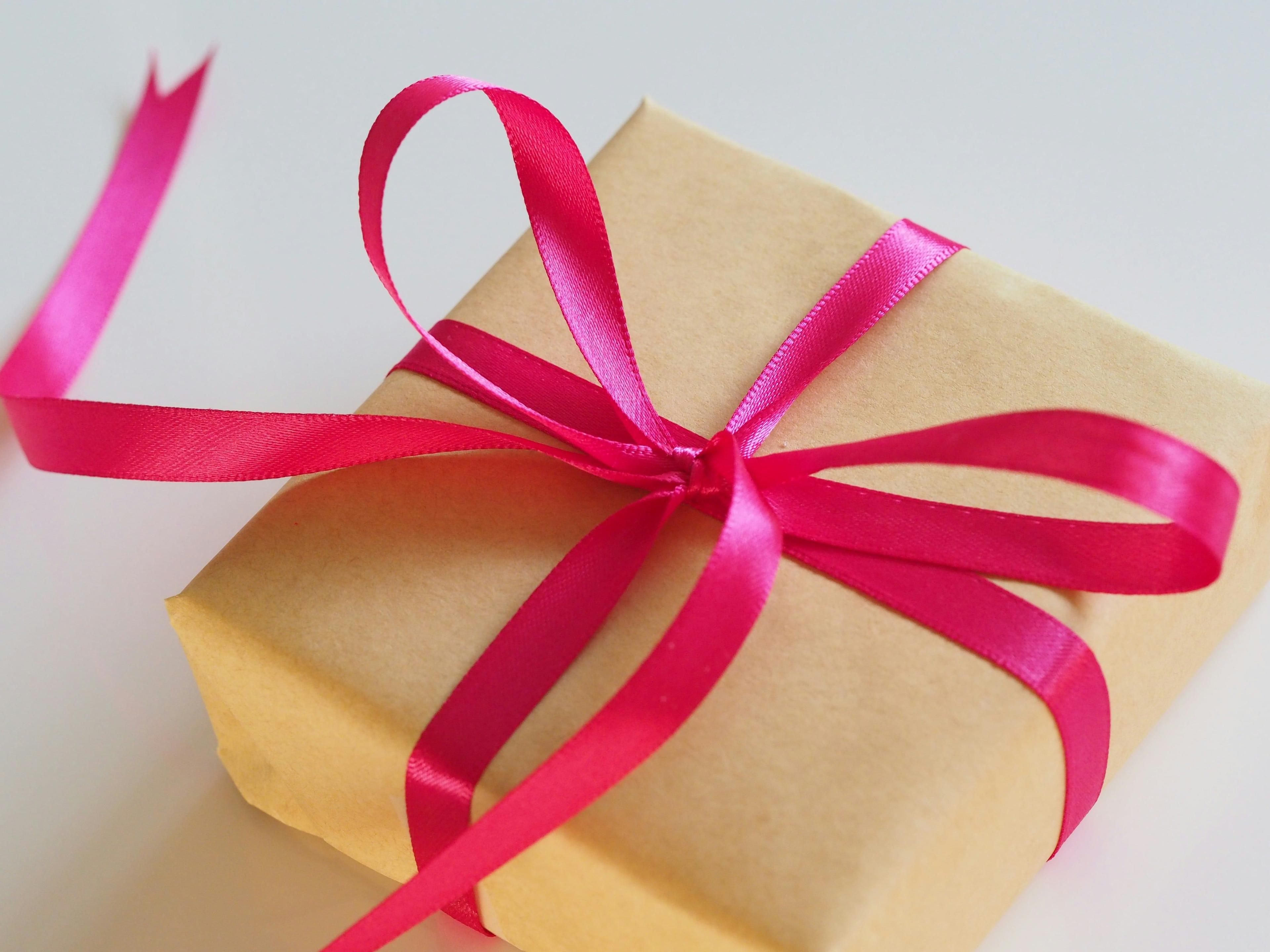 25 Corporate Gifting Websites For Your 2024 Gifting Campaign